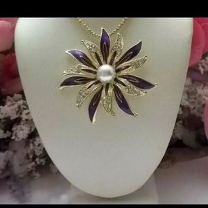 New purple pendant goldtone brooch/necklace